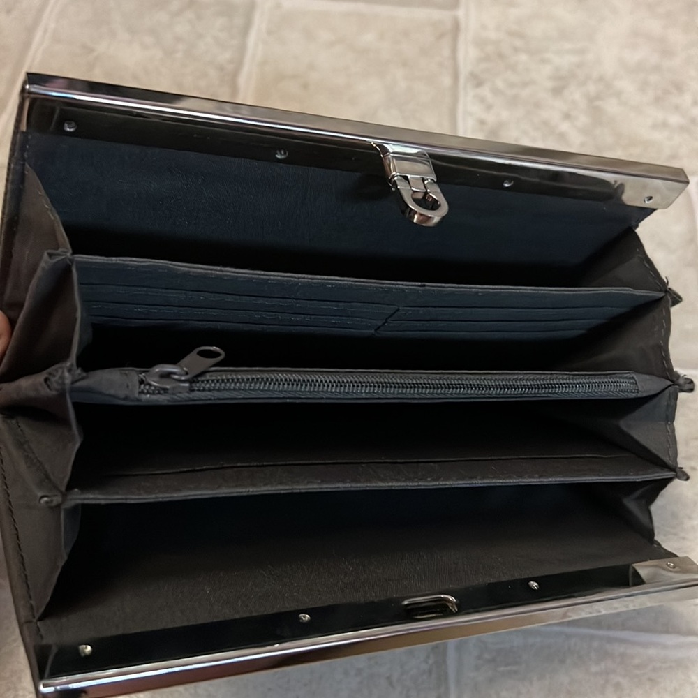 Grey clutch - Picture 2 of 2